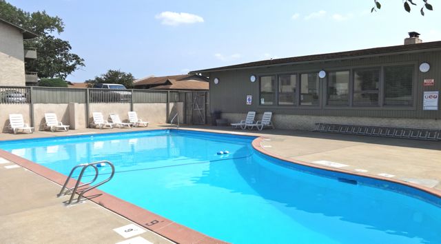 Vivion Oaks Apartments Townhomes