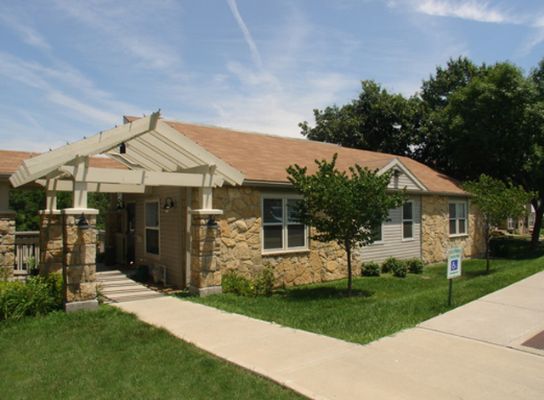 Forest Glen Estates - LeasingKC