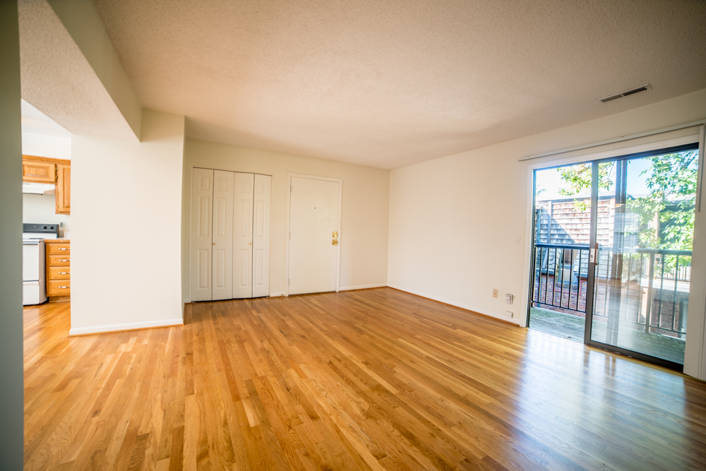 Oak Street Apartments