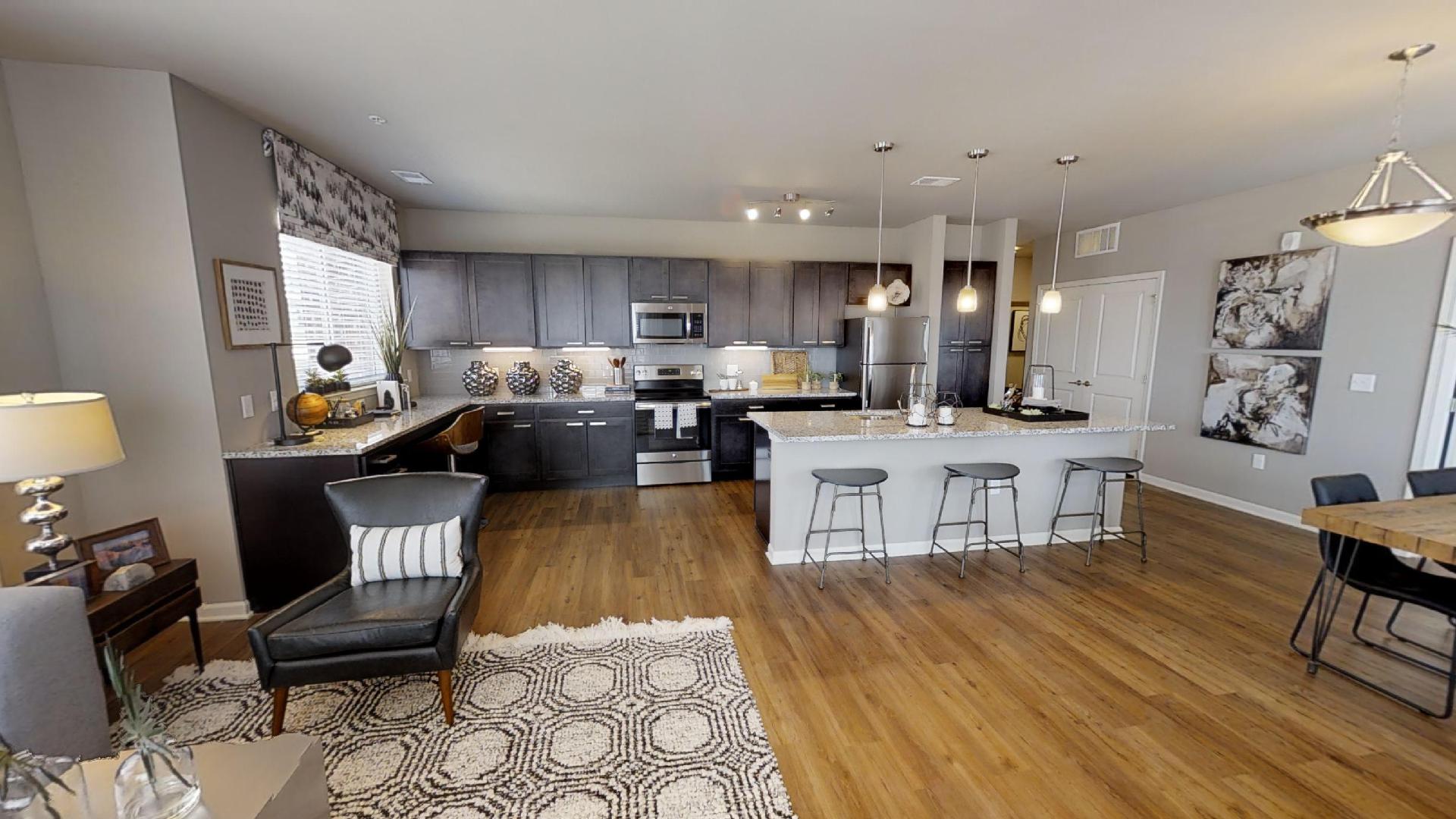 Summit on Quality Hill Apartments