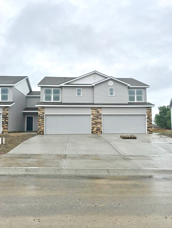 Clay Creek Townhomes