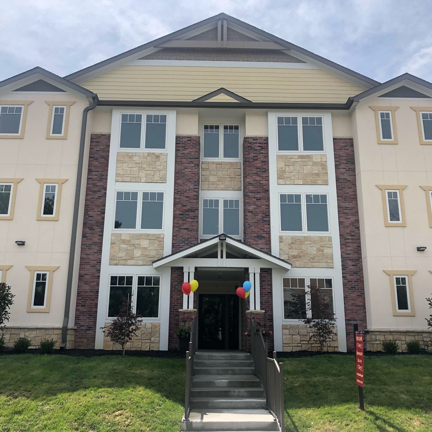 Brookside Bluffs Apartments