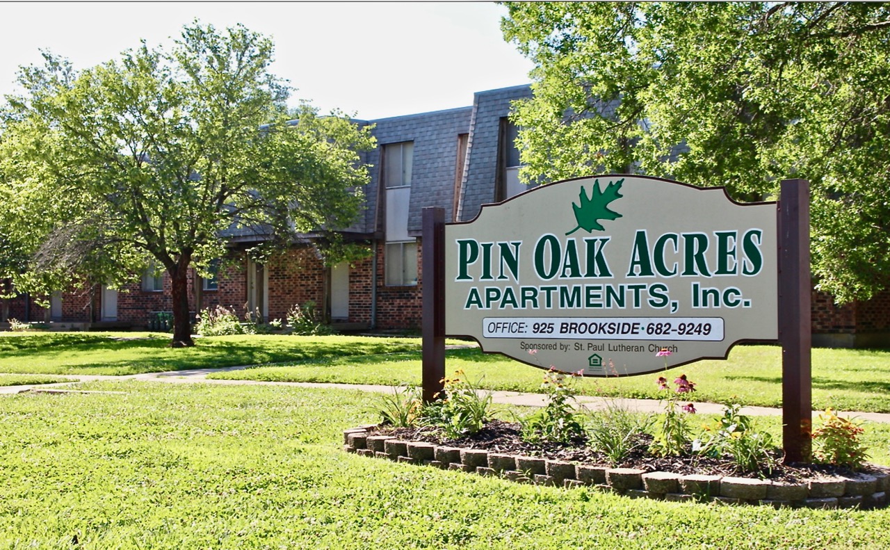 Pin Oak Apartments