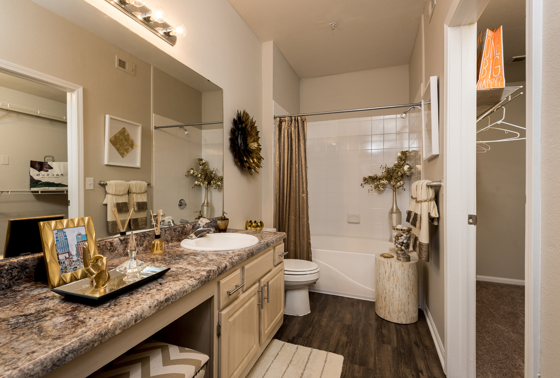 The Vintage at Zona Rosa Apartments